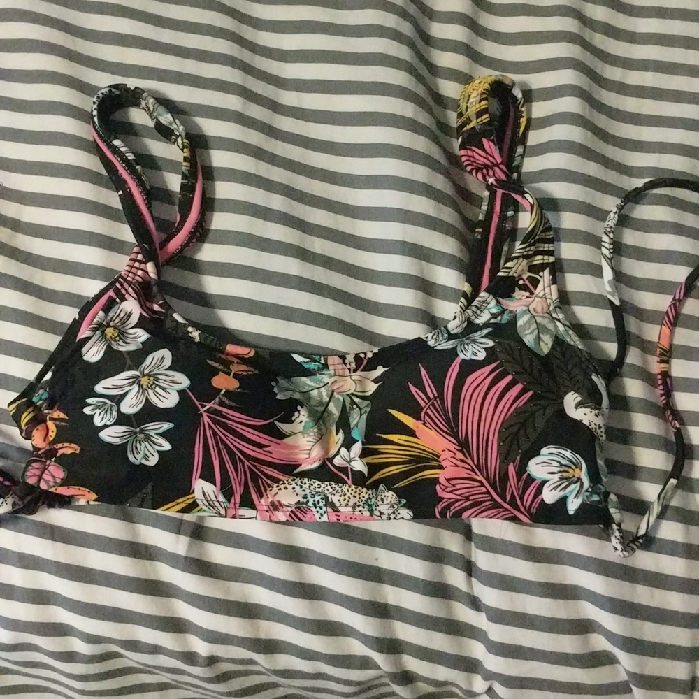 Bathing suit top